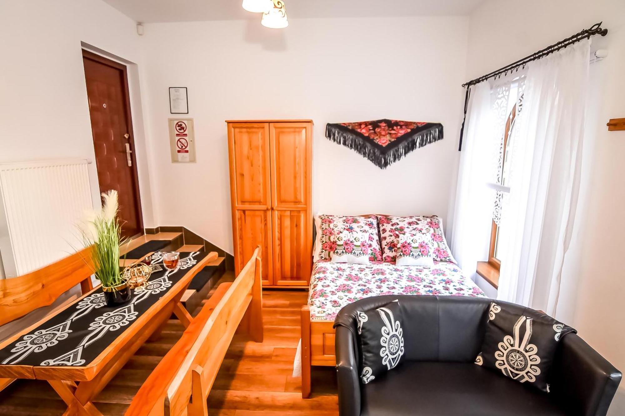 ゾンプ U Ireny Bed & Breakfast エクステリア 写真