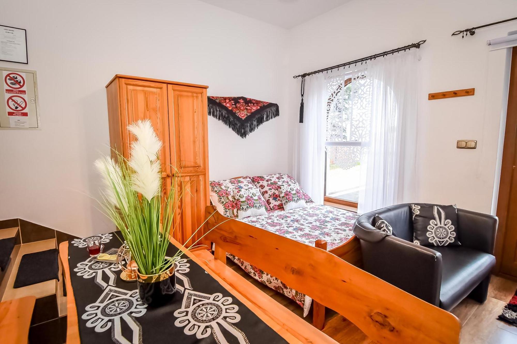 ゾンプ U Ireny Bed & Breakfast エクステリア 写真