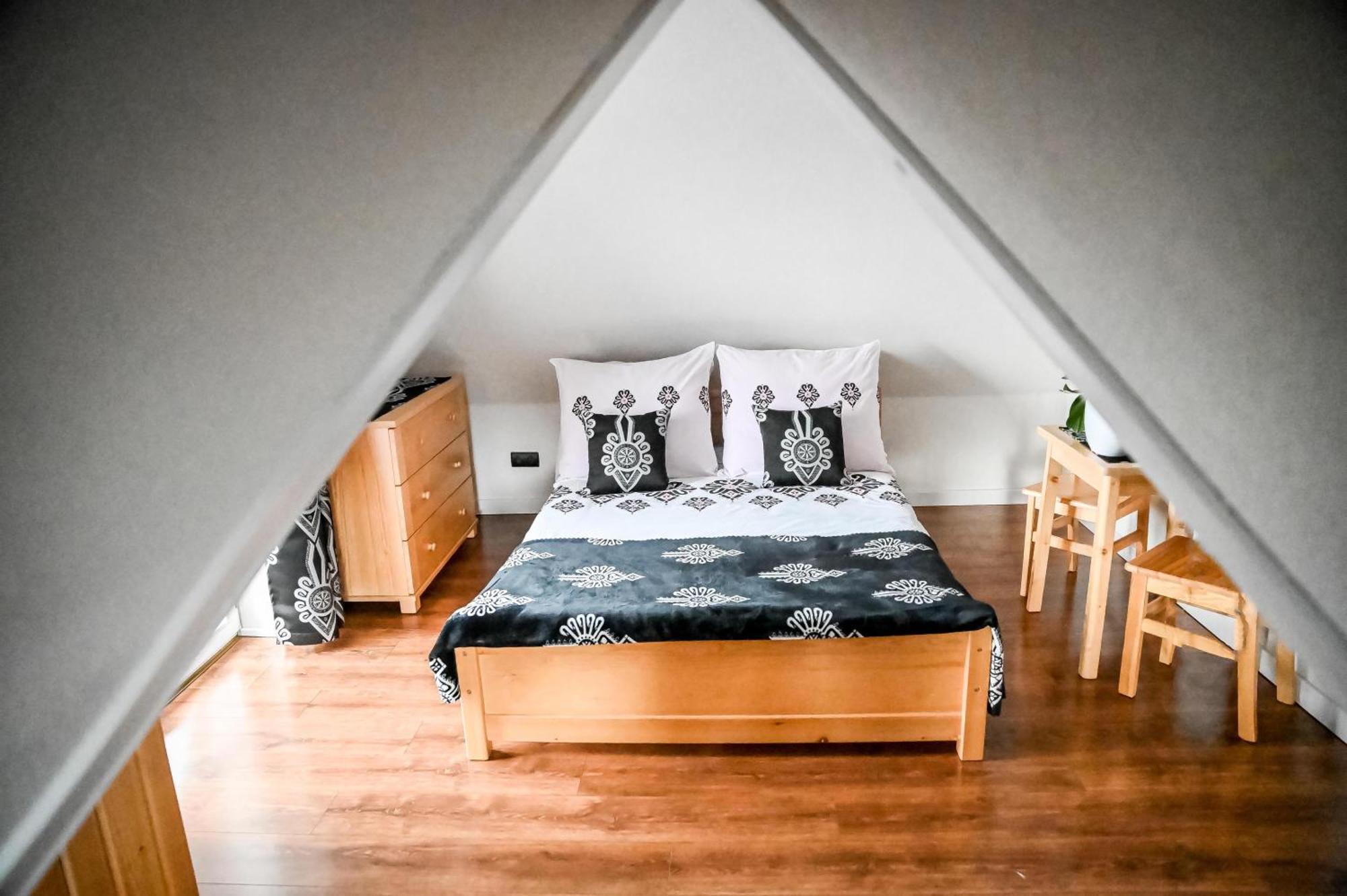 ゾンプ U Ireny Bed & Breakfast エクステリア 写真